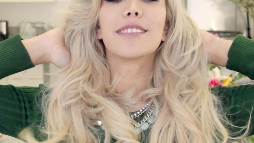 cabello con ondas peinado