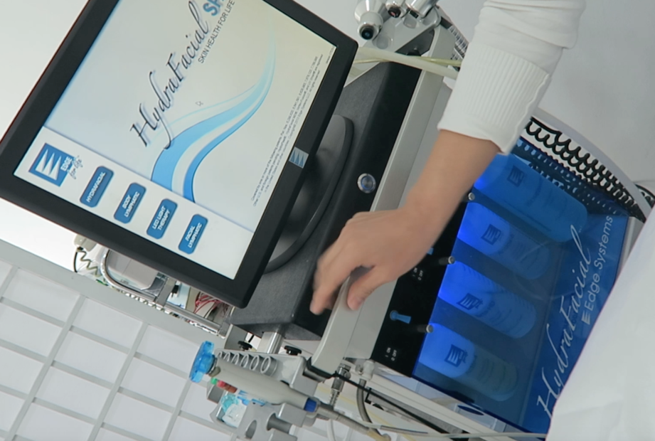 HYDRAFACIAL